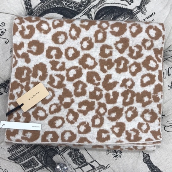 Halogen Leopard Jacquard Wool & Cashmere Scarf - Picture 4 of 7